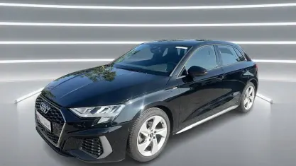Gebraucht Audi A3 S-Line 150 PS (110 kW) 2023 Mythosschwarz metallic Limousine