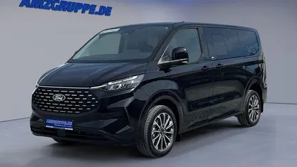 Neu Ford Tourneo Titanium X 170 PS (125 kW) 2026 Magnetic Van / Kleinbus