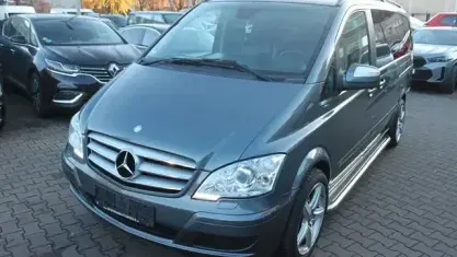 Gebraucht Mercedes Viano Edition 224 PS (164 kW) 2011 Grau Van / Kleinbus