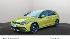 Gebraucht 2021 VW Golf VIII Life Limousine | 20.255 € (Fairer Preis)