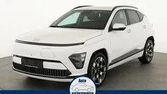 Weiss Gebraucht 2023 Hyundai Kona Prime SUV | 31.995 € (Superpreis)