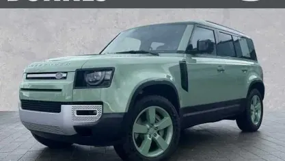 Gebraucht Land Rover Defender 75th Limited Edition 304 PS (223 kW) 2024 Grasmeregreen metallic SUV