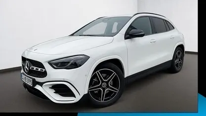 Unilack polarweiß Gebraucht 2025 Mercedes GLA200 AMG SUV | 40.390 € (Fairer Preis)