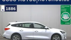 Weiss Gebraucht 2021 Ford Focus Cool & Connect Kombi | 8.490 €