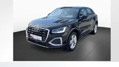 Brillantschwarz Gebraucht 2024 Audi Q2 Advanced Plus SUV | 29.980 € (Fairer Preis)