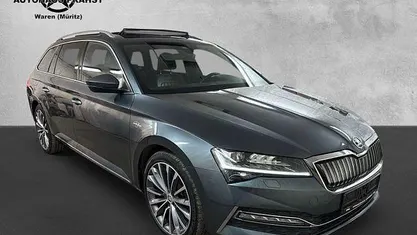 Gebraucht Skoda Superb LAURIN & KLEMENT 218 PS (160 kW) 2020 Grau Kombi