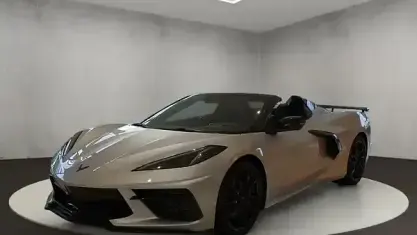 Nouă Corvette Stingray 481 CP (353 kW) 2026 Argintiu Cabrio
