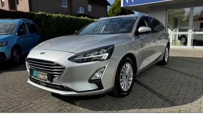 Silber Gebraucht 2021 Ford Focus Titanium X Kombi | 16.971 € (Fairer Preis)