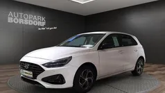 Weiss Gebraucht 2020 Hyundai i30 Intro Edition Limousine | 12.970 € (Superpreis)