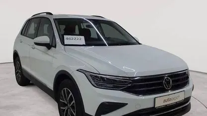 Pure white Gebraucht 2021 VW Tiguan Life SUV | 23.489 € (Superpreis)