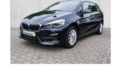 Gebraucht BMW 220 Advantage 192 PS (141 kW) 2018 Blau Van / Kleinbus