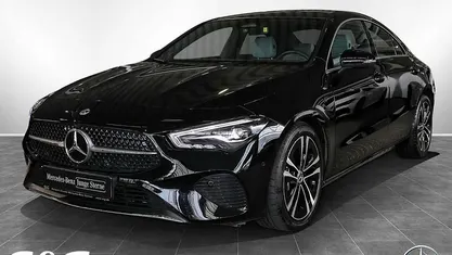 Metalliclack kosmosschwarz Gebraucht 2024 Mercedes CLA180 Progressive Limousine | 32.880 € (Fairer Preis)