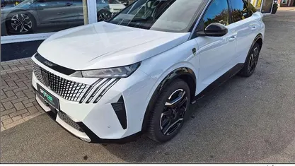 Gebraucht Peugeot e-3008 GT 156 kW (213 PS) 2024 Weiß SUV