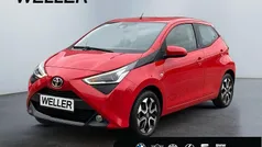 Rot Gebraucht 2021 Toyota Aygo X-play Kleinwagen | 11.990 € (Fairer Preis)