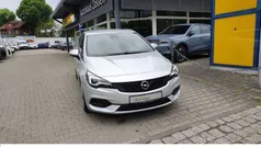Silber Gebraucht 2021 Opel Astra Ultimate Limousine | 19.450 € (Fairer Preis)