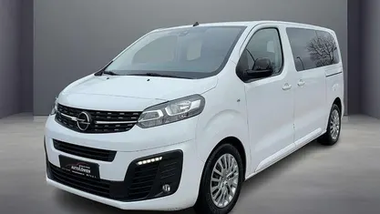 Jade wei? (uni) Gebraucht 2022 Opel Zafira Life Selection Van / Kleinbus | 28.450 € (Guter Preis)