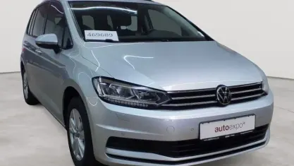 Gebraucht VW Touran Comfortline 150 PS (110 kW) 2021 Reflexsilber metallic Van / Kleinbus
