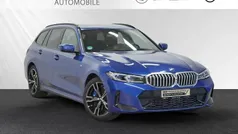 Portimao blau metallic Gebraucht 2024 BMW 330e M Sport Kombi | 46.655 € (Fairer Preis)