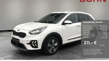 Weiß Gebraucht 2020 Kia Niro Spirit SUV | 20.890 € (Etwas zu teuer)