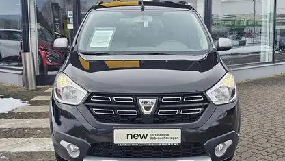 Gebraucht Skoda Fabia Selection 95 PS (69 kW) 2024 Rot (velvetrot metallic (rot)) Kleinwagen