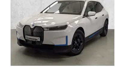 Gebraucht BMW iX 239 kW (326 PS) 2023 Weiß SUV