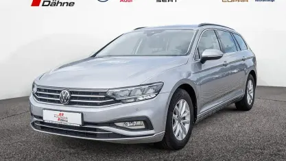 Gebraucht VW Passat Business 150 PS (110 kW) 2022 Silber Kombi