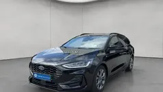 Agate black metallic Gebraucht 2024 Ford Focus ST-Line X Kombi | 28.480 € (Fairer Preis)