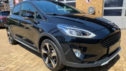 Gebraucht Ford Fiesta Active X 125 PS (91 kW) 2019 Schwarz Kleinwagen
