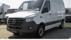 Weiß Gebraucht 2024 Mercedes Sprinter Van | 38.854 € (Guter Preis)