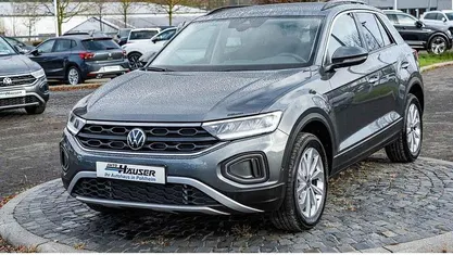 Gebraucht 2025 VW T-Roc Life SUV | 28.985 € (Superpreis)