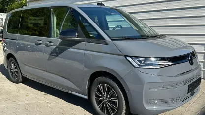 Neu VW Multivan 150 PS (110 kW) 2026 Pure grey uni Van / Kleinbus