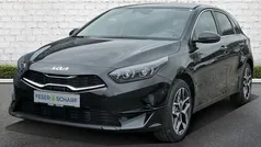 Schwarz (zilinaschwarz) Neu 2025 Kia Ceed Style Limousine | 25.850 € (Fairer Preis)
