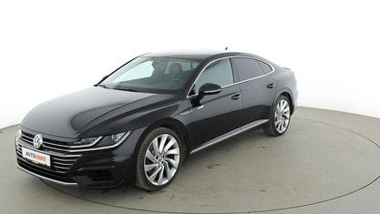 Begagnad VW Arteon R-line 240 HK (176 kW) 2018 Svart Halvkombi