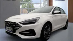 Serenity white mineraleffekt Gebraucht 2023 Hyundai i30 Trend Limousine | 23.990 € (Etwas zu teuer)