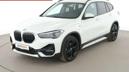 Gebraucht BMW X1 Sport Line 220 PS (161 kW) 2022 Weiß SUV
