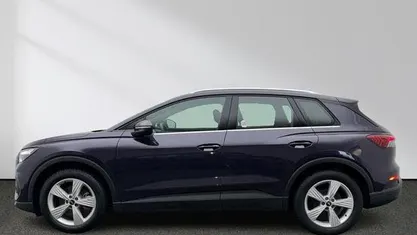 Gebraucht Audi Q4 e-tron Comfort 144 kW (197 PS) 2022 Auroraviolett metallic SUV