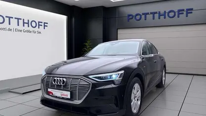 Schwarz Gebraucht 2021 Audi e-tron Sportback Comfort SUV | 27.450 € (Fairer Preis)
