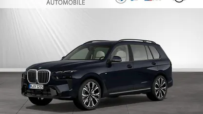Carbonschwarz metallic Gebraucht 2025 BMW X7 M Sport SUV | 98.897 € (Guter Preis)