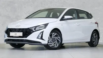 Neu Hyundai i20 Trend 101 PS (74 kW) 2025 Atlas white / sol Kleinwagen