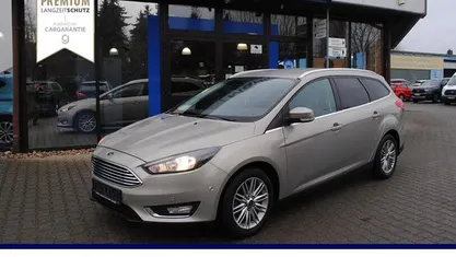 Beige Gebraucht 2018 Ford Focus Titanium Kombi | 10.880 € (Fairer Preis)