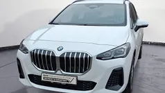 Weiß Gebraucht 2024 BMW 218 Active Tourer M Sport Van / Kleinbus | 33.260 € (Fairer Preis)