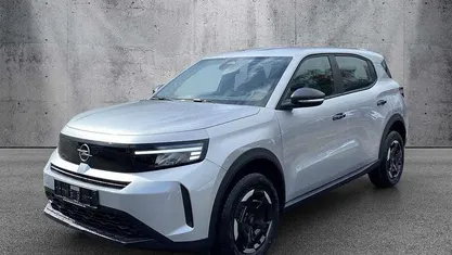 Neu Opel Frontera 145 PS (106 kW) 2025 Silber SUV