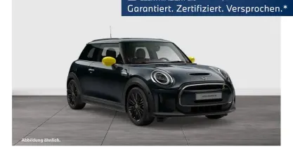 Gebraucht Mini Cooper SE 135 kW (184 PS) 2023 Schwarz Kleinwagen