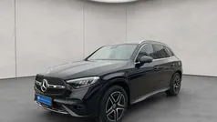 Obsidianschwarz metallic Gebraucht 2025 Mercedes GLC220 SUV | 58.500 € (Superpreis)