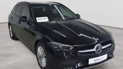 Gebraucht Mercedes C200 163 PS (119 kW) 2023 Schwarz Kombi
