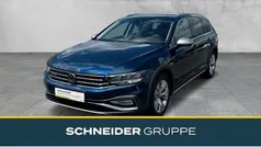 Blau Gebraucht 2022 VW Passat Alltrack Kombi | 30.490 € (Guter Preis)