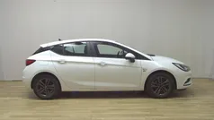 Weiss Gebraucht 2019 Opel Astra Limousine | 9.480 € (Fairer Preis)