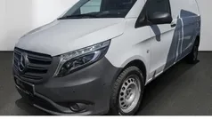Weiß Gebraucht 2022 Mercedes Vito Van / Kleinbus | 35.046 € (Superpreis)
