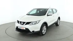 Weiß Gebraucht 2015 Nissan Qashqai Acenta SUV | 11.220 € (Fairer Preis)