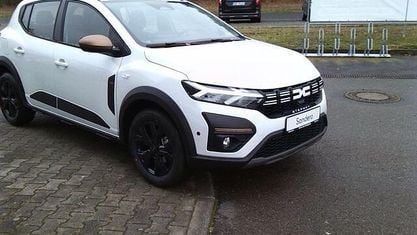 Neu Dacia Sandero Extreme 91 PS (66 kW) 2026 Weiß grau Limousine
